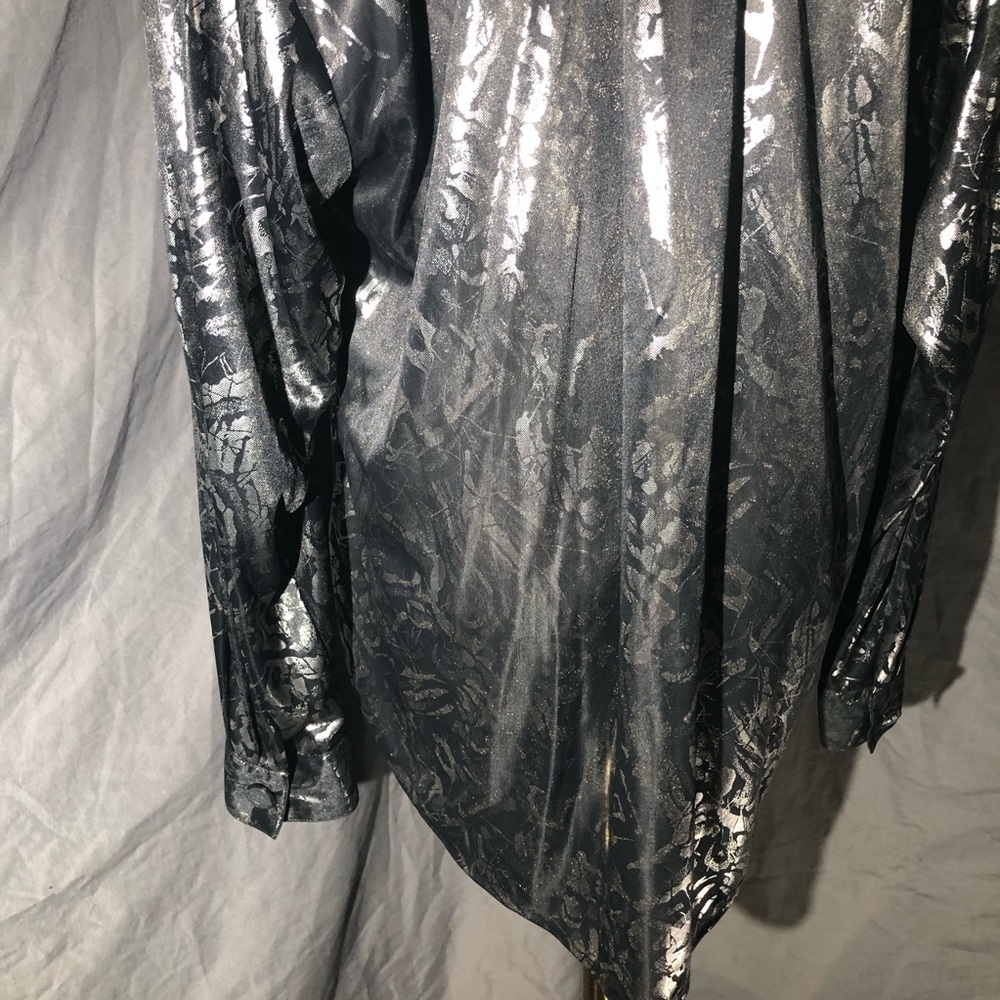 Vintage 90’s Shiny Black Metallic Button-Up Blouse size Medium - Picture 11 of 14